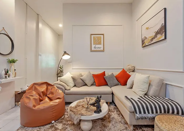 Cocos Townhouse Bts Onnut 350 Meters 3br3bth 펜션