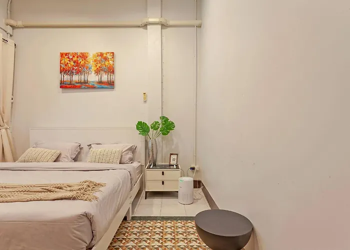 Cocos Townhouse Bts Onnut 350 Meters 3br3bth *