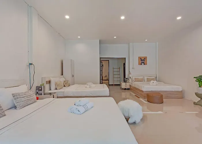 Cocos Townhouse Bts Onnut 350 Meters 3br3bth