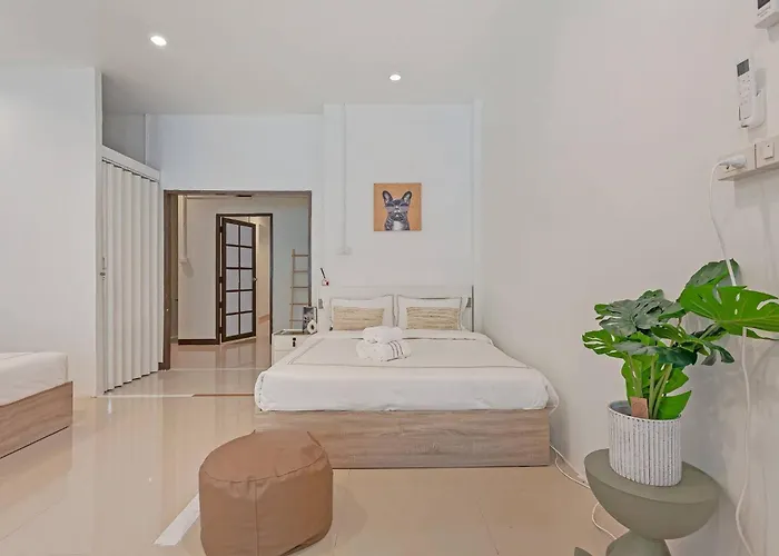 Cocos Townhouse Bts Onnut 350 Meters 3br3bth 펜션