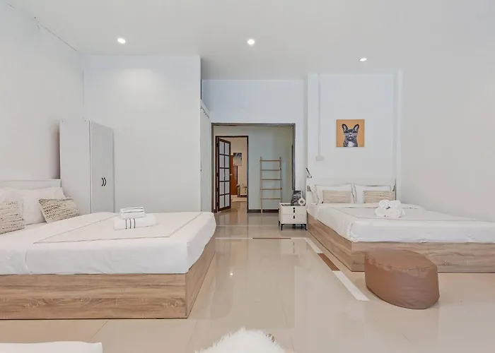 Cocos Townhouse Bts Onnut 350 Meters 3br3bth * 방콕