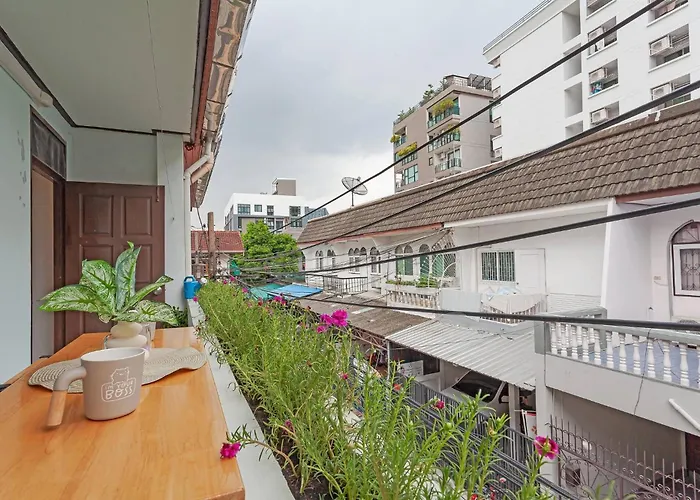 Cocos Townhouse Bts Onnut 350 Meters 3br3bth