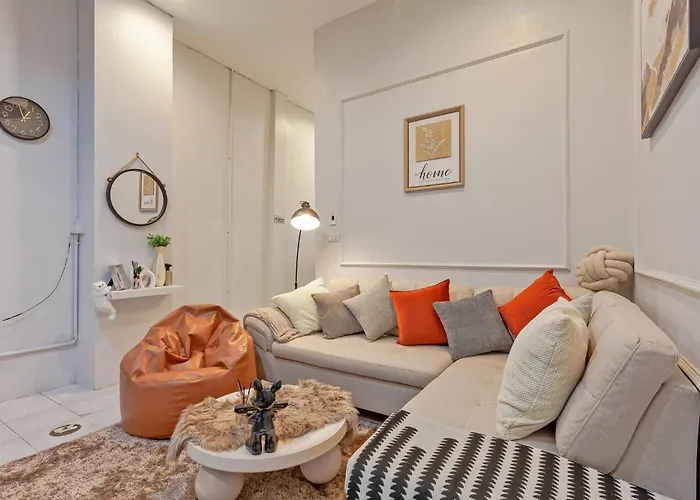 Cocos Townhouse Bts Onnut 350 Meters 3br3bth *