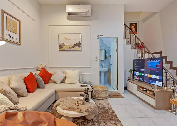 Cocos Townhouse Bts Onnut 350 Meters 3br3bth 펜션 방콕