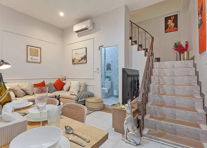 펜션 Cocos Townhouse Bts Onnut 350 Meters 3br3bth *
