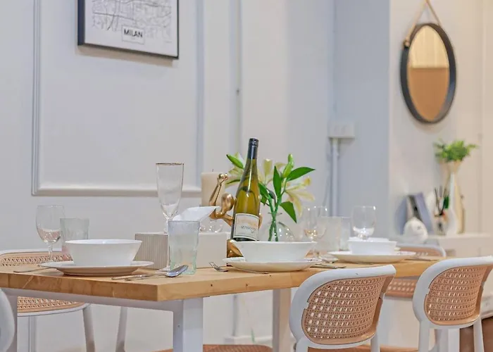 Cocos Townhouse Bts Onnut 350 Meters 3br3bth 방콕
